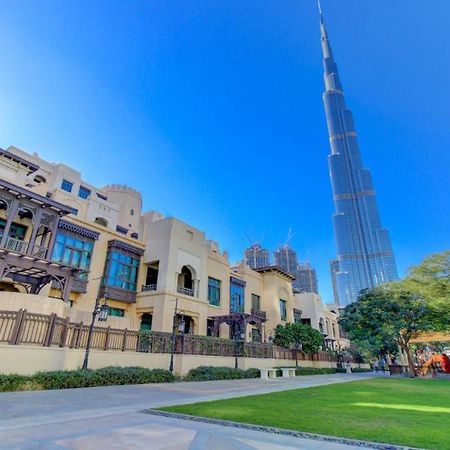 Durrani Homes - Unique Garden Apt At Souk Al Bahar Besides Dubai Mall & Burjkhalifa With Private Jaccuzi Eksteriør bilde