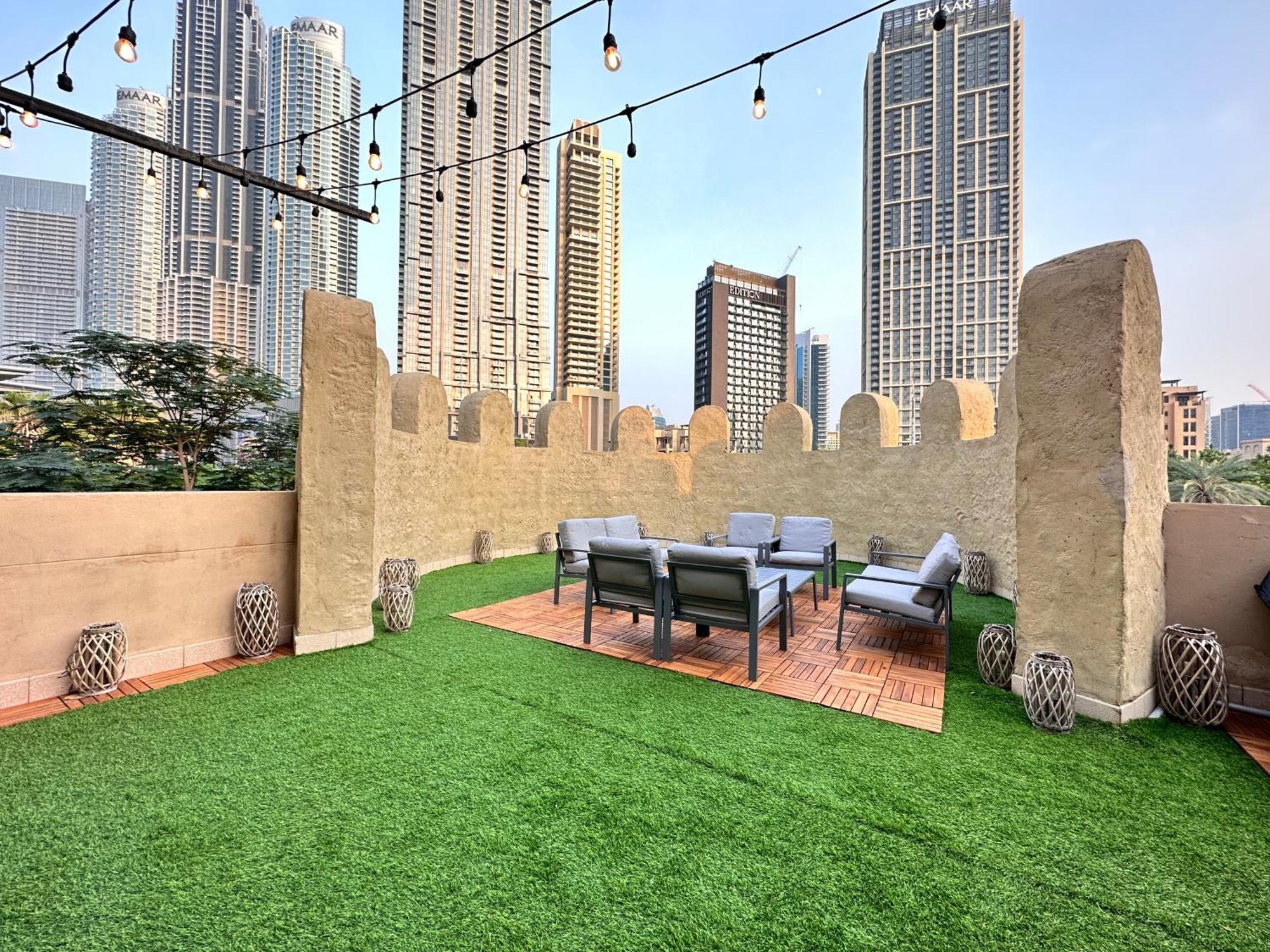 Durrani Homes - Unique Garden Apt At Souk Al Bahar Besides Dubai Mall & Burjkhalifa With Private Jaccuzi Eksteriør bilde
