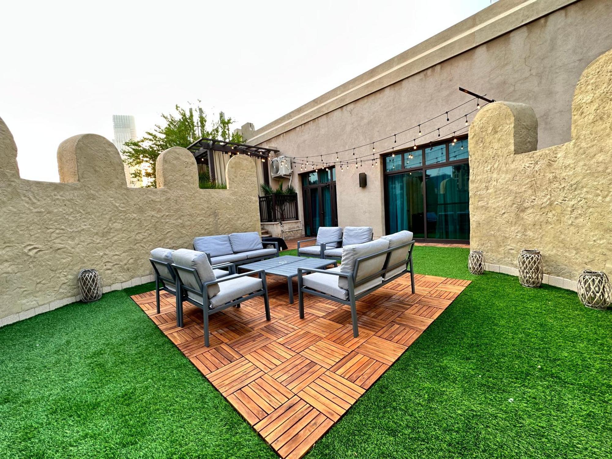 Durrani Homes - Unique Garden Apt At Souk Al Bahar Besides Dubai Mall & Burjkhalifa With Private Jaccuzi Eksteriør bilde